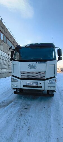 Айсин W0 на шасси FAW CA 3250 6x4 Бортовой с КМУ