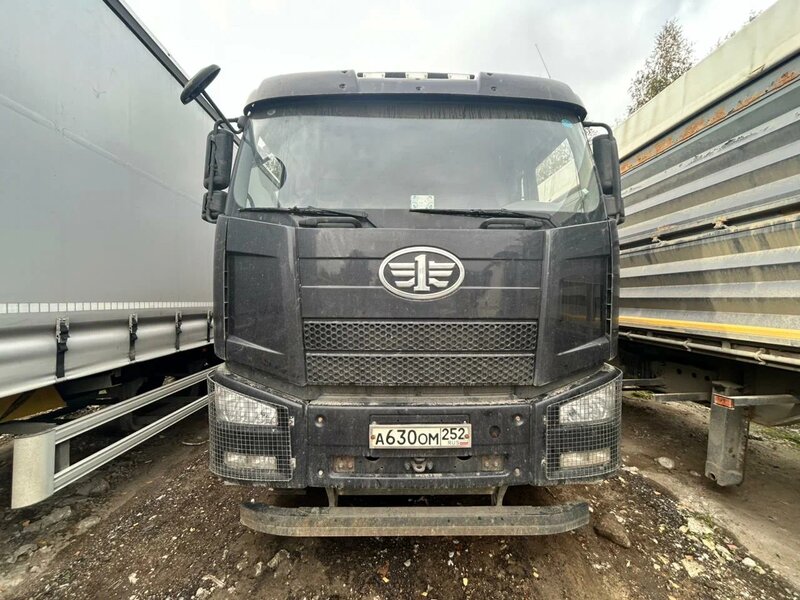 FAW J6 8x4 Самосвал — фото 1