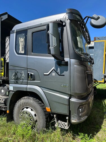 Shacman (Shaanxi) SX 8x4 Самосвал