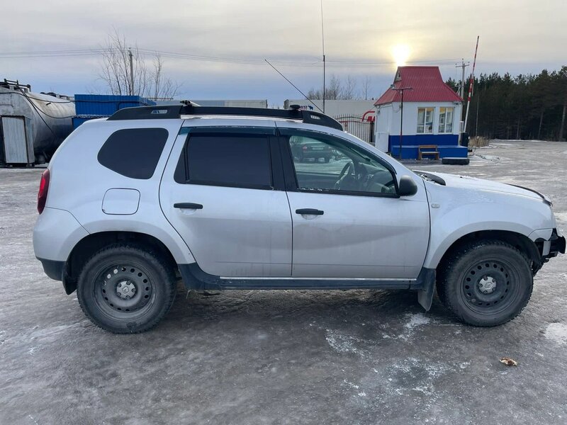 Renault DUSTER — фото 4