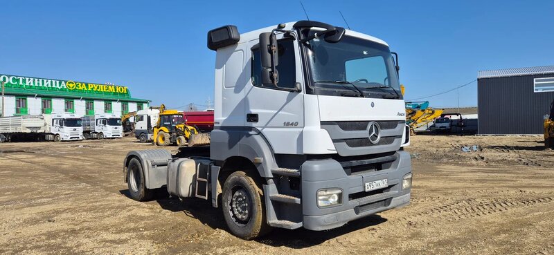 Mercedes-Benz AXOR 4x2 Седельный тягач — фото 2