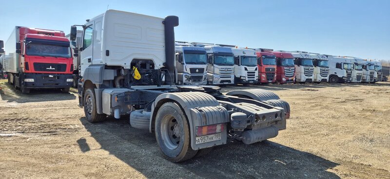 Mercedes-Benz AXOR 4x2 Седельный тягач — фото 8