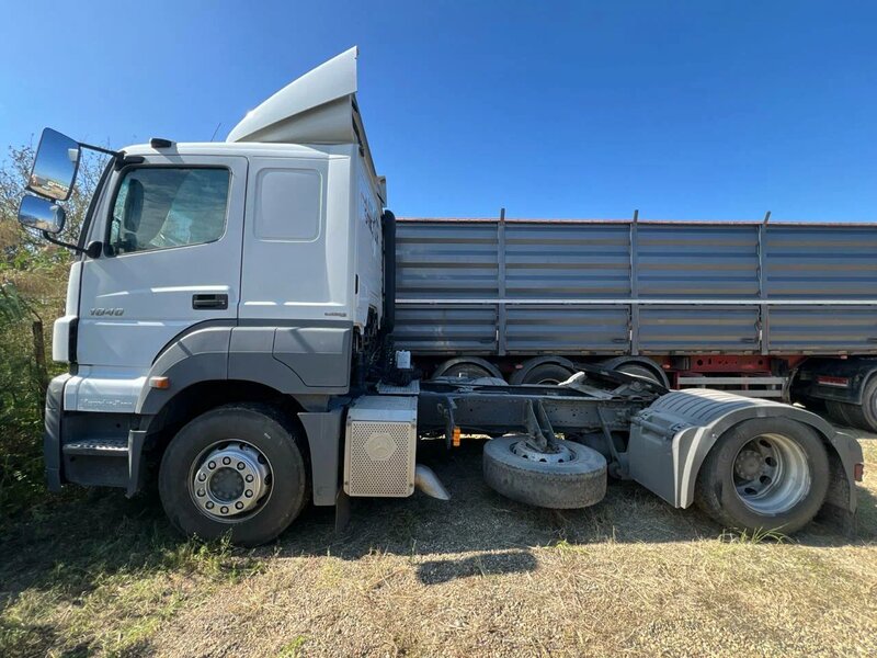 Mercedes-Benz AXOR 4x2 Седельный тягач — фото 2