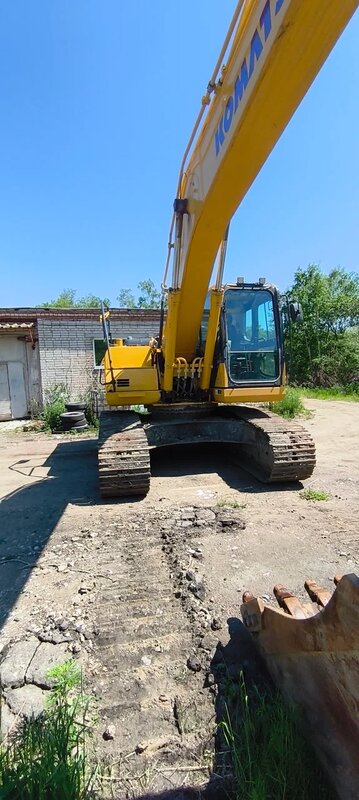 KOMATSU PC 210 Экскаватор — фото 2