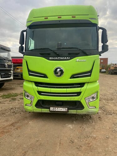Shacman (Shaanxi) SX 4x2 Седельный тягач