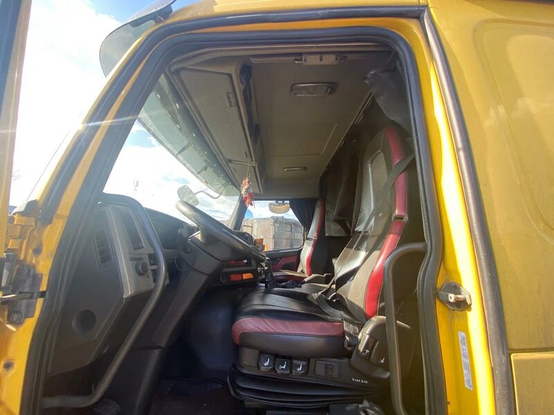 Volvo FM 6x4 Седельный тягач — фото 7