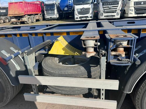 УралСпецТранс 9465 Полуприцеп контейнеровоз 4 оси