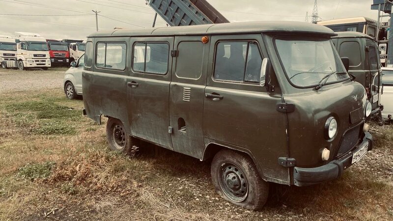 UAZ 3741 Грузопассажирский — фото 2