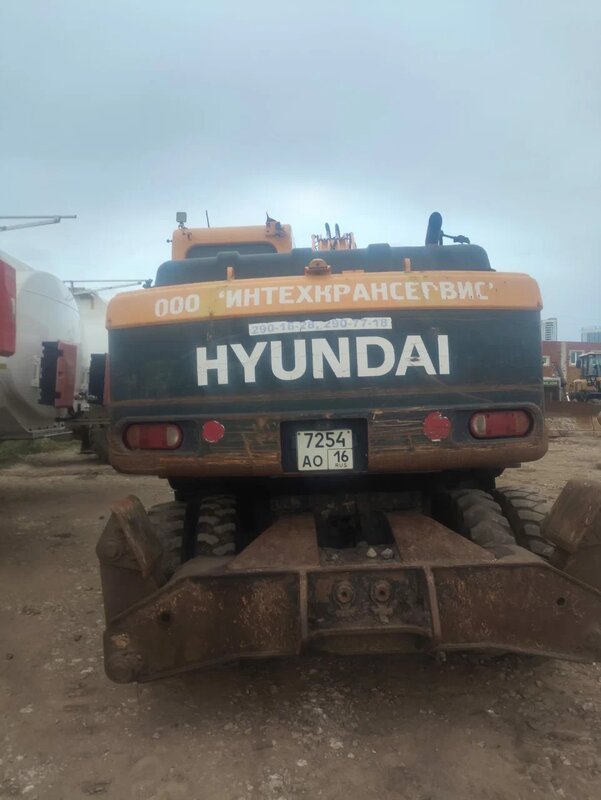 Hyundai R180 Экскаватор колесный — фото 5
