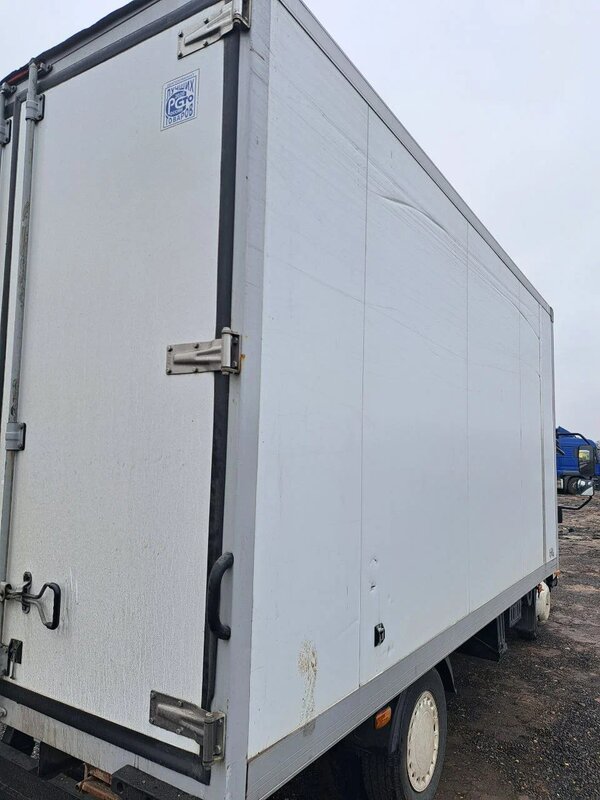Автомеханический Завод 5758 на шасси КамАЗ 43085 4x2 Изотермический/рефрижератор — фото 4