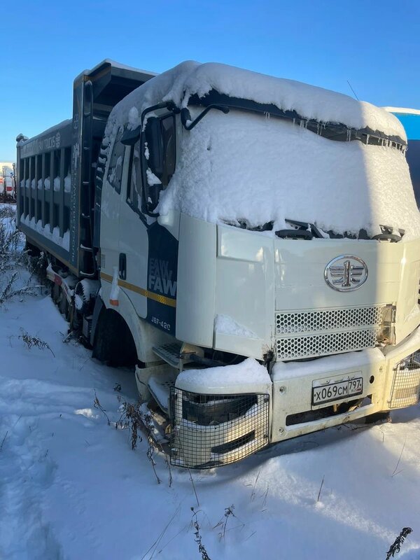 FAW J6 6x6 Самосвал — фото 1