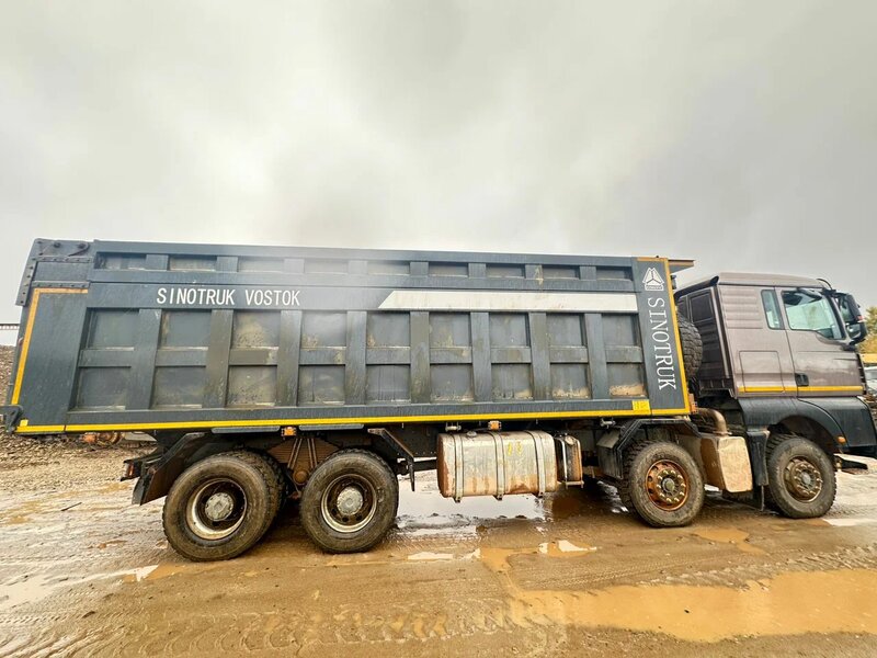 SITRAK C7H 8x4 Самосвал — фото 3