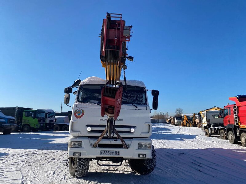 Галичский автокрановый завод (ГАКЗ) КС-55713 на шасси КамАЗ 43118 6x6 Автокран — фото 1