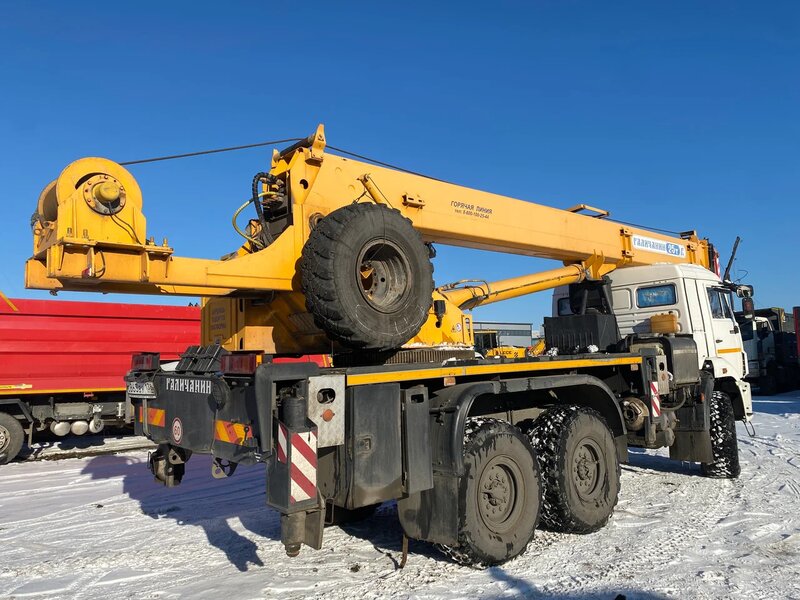 Галичский автокрановый завод (ГАКЗ) КС-55713 на шасси КамАЗ 43118 6x6 Автокран — фото 7