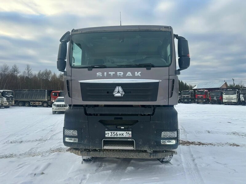 SITRAK C7H 8x4 Самосвал — фото 1