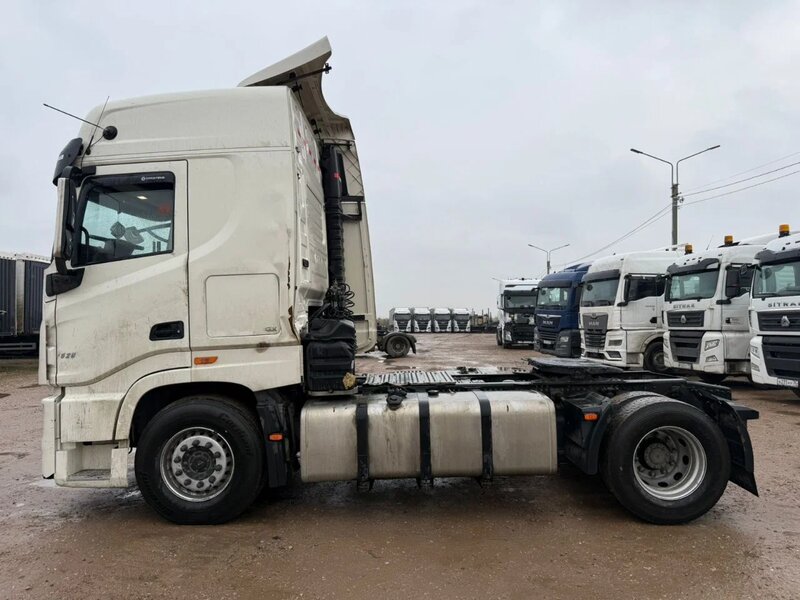 DongFeng GX 4x2 Седельный тягач — фото 2