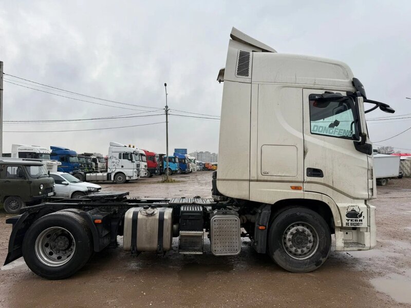 DongFeng GX 4x2 Седельный тягач — фото 3