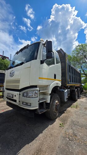 FAW J6 6x6 Самосвал