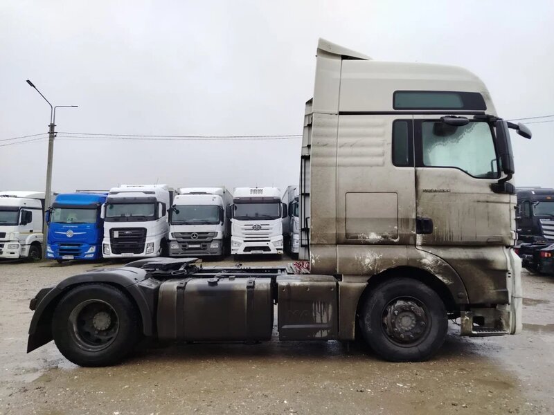 MAN TGX 4x2 Седельный тягач — фото 2
