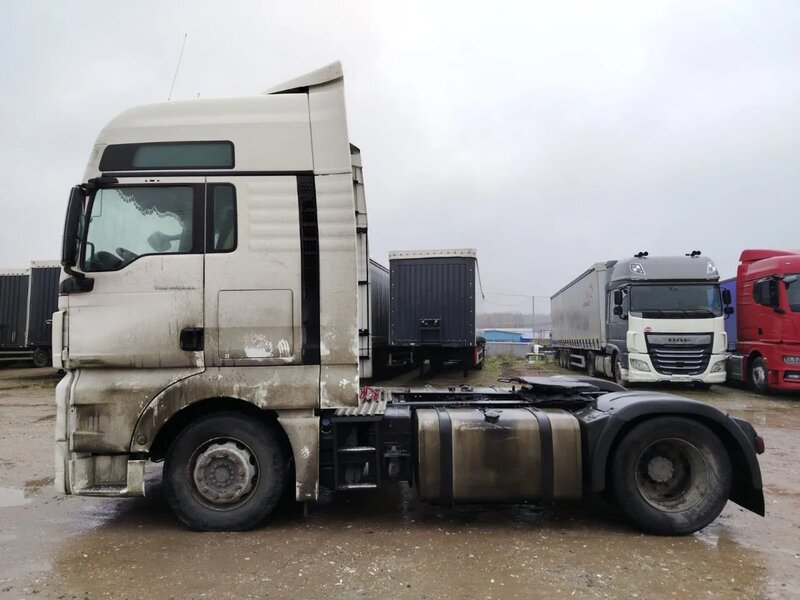 MAN TGX 4x2 Седельный тягач — фото 3