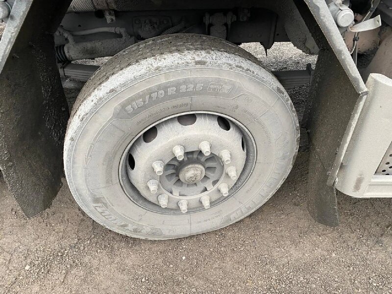 Shacman (Shaanxi) SX 8x4 Самосвал — фото 10