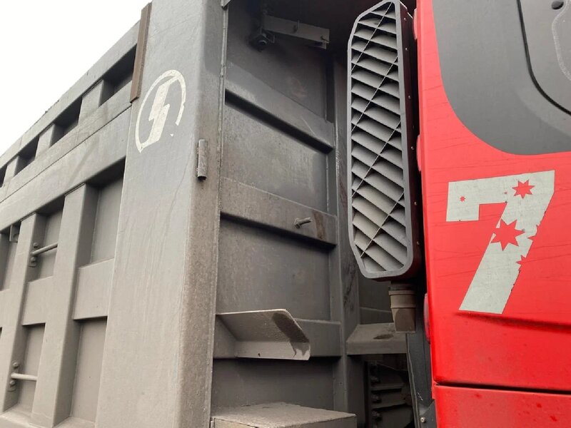 Shacman (Shaanxi) SX 8x4 Самосвал — фото 12