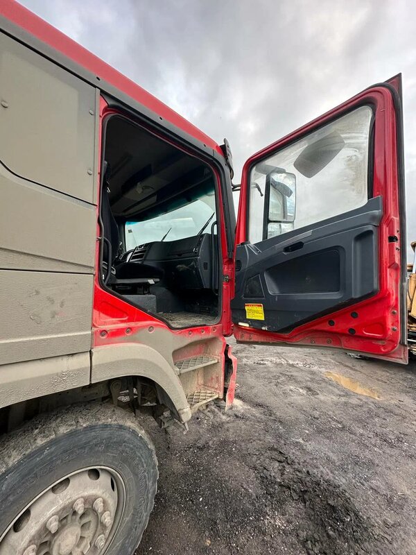 Shacman (Shaanxi) SX 8x4 Самосвал — фото 10