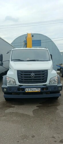 Новый завод 3010 на шасси GAZ GAZON NEXT Бортовой с КМУ