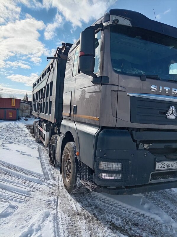 SITRAK C7H 8x4 Самосвал — фото 2