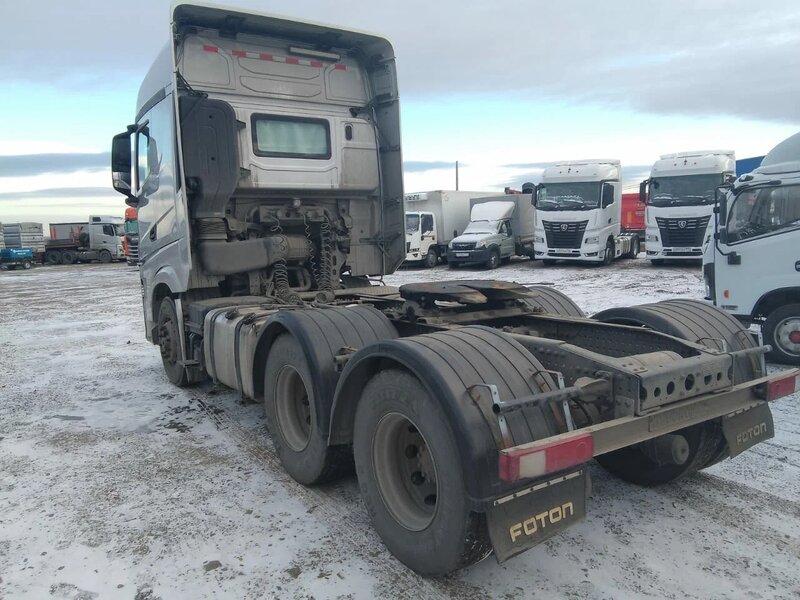 BEIJING BJ 6x4 Седельный тягач — фото 6