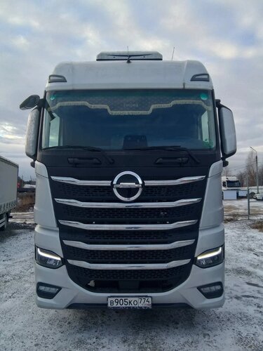 BEIJING BJ 6x4 Седельный тягач