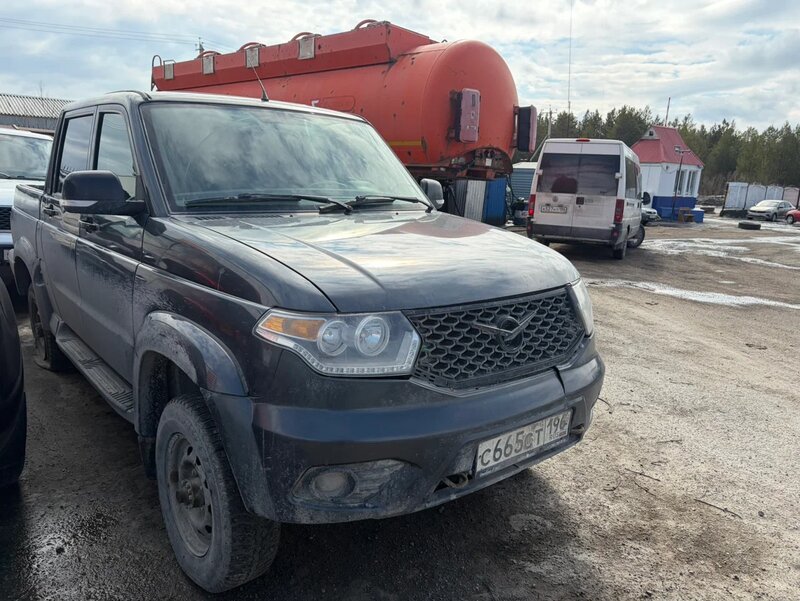 UAZ PATRIOT PICKUP — фото 1