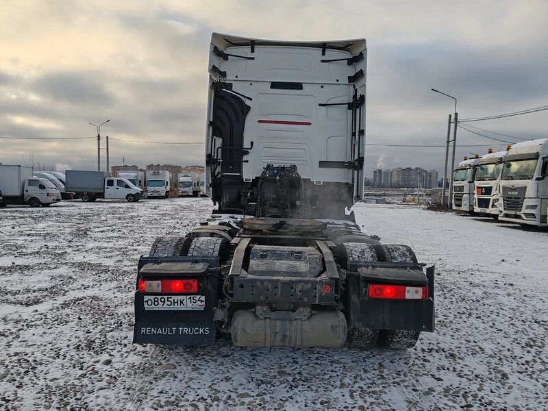 Renault T 4x2 Седельный тягач — фото 8
