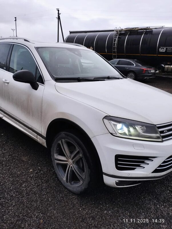 Volkswagen TOUAREG — фото 2