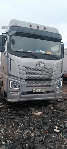 FAW JH6 4x2 Седельный тягач