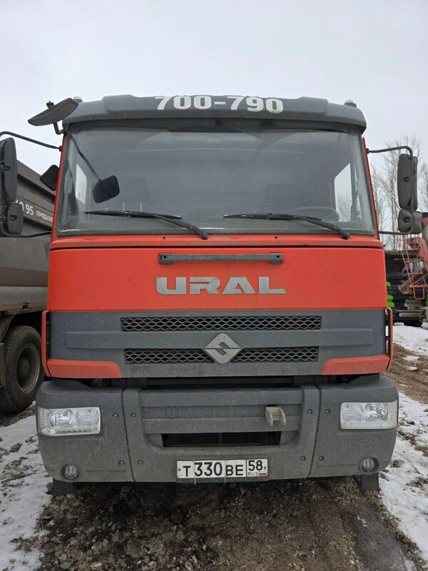 Ural С35510 6x4 Самосвал — фото 1
