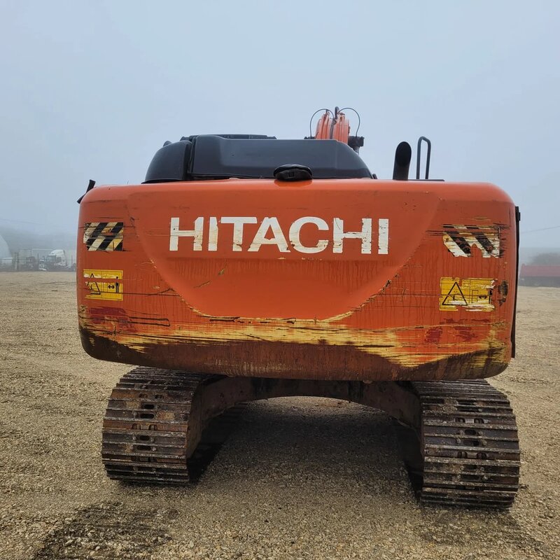 HITACHI ZX200 Экскаватор — фото 12