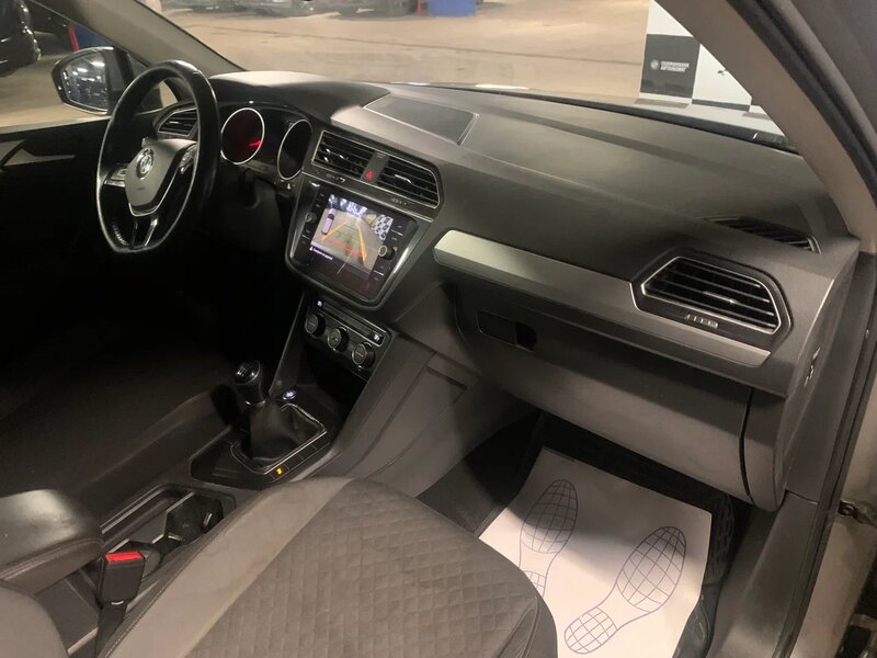Volkswagen TIGUAN — фото 10