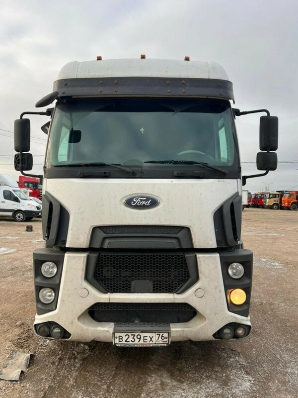Ford Cargo 4x2 Седельный тягач — фото 1