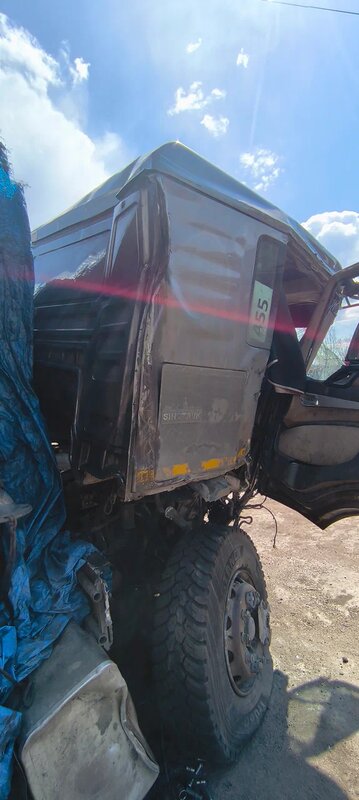 Howo ZZ 8x4 Самосвал — фото 4