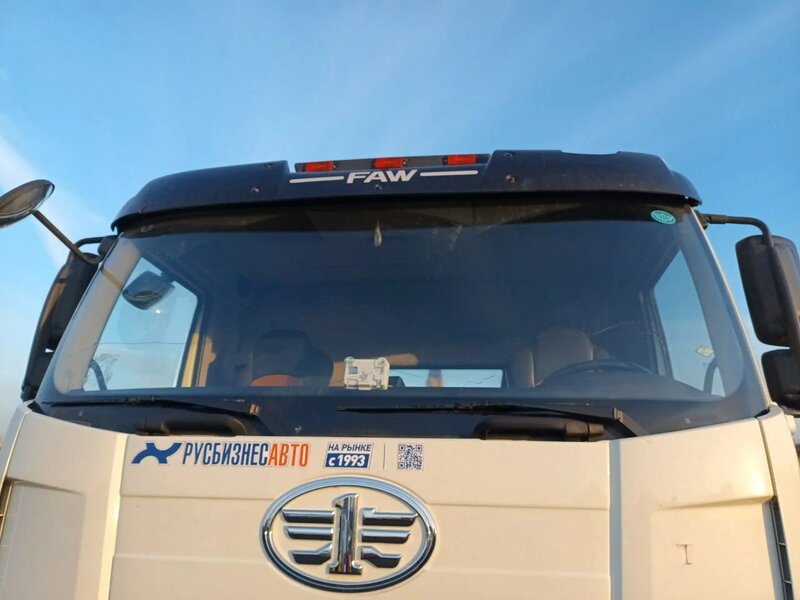 FAW J6 6x4 Мультилифт — фото 5