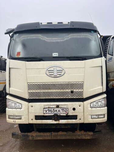 FAW J6 8x4 Самосвал