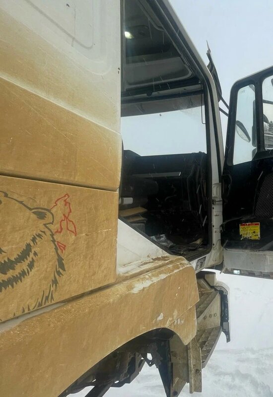 Shacman (Shaanxi) SX 6x6 Самосвал — фото 10