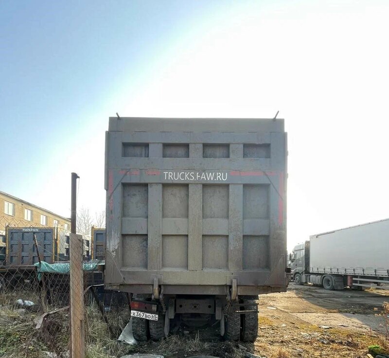 FAW J6 8x4 Самосвал — фото 8