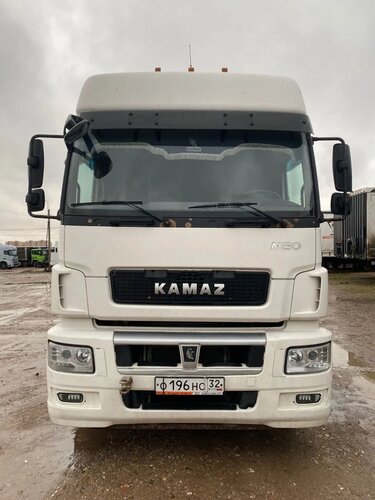 КамАЗ 5490 4x2 Седельный тягач