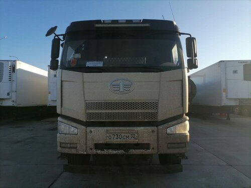 FAW J6 8x4 Самосвал