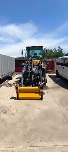 BIZON 932 Фронтальный погрузчик