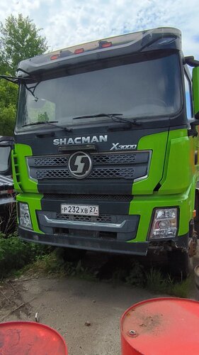 Shacman (Shaanxi) SX 6x6 Седельный тягач