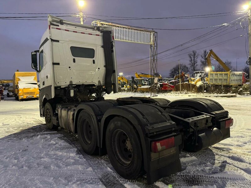Mercedes-Benz Actros 6x4 Седельный тягач — фото 6