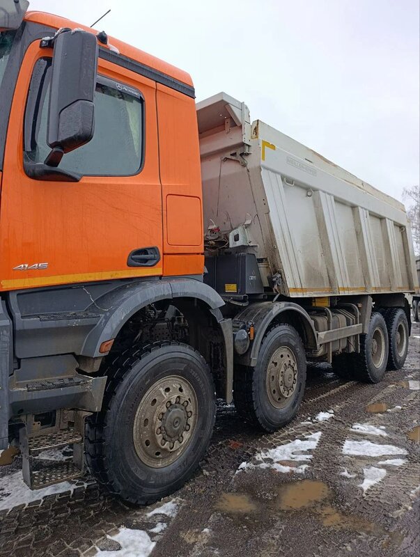 Mercedes-Benz Arocs 8x8 Самосвал — фото 3